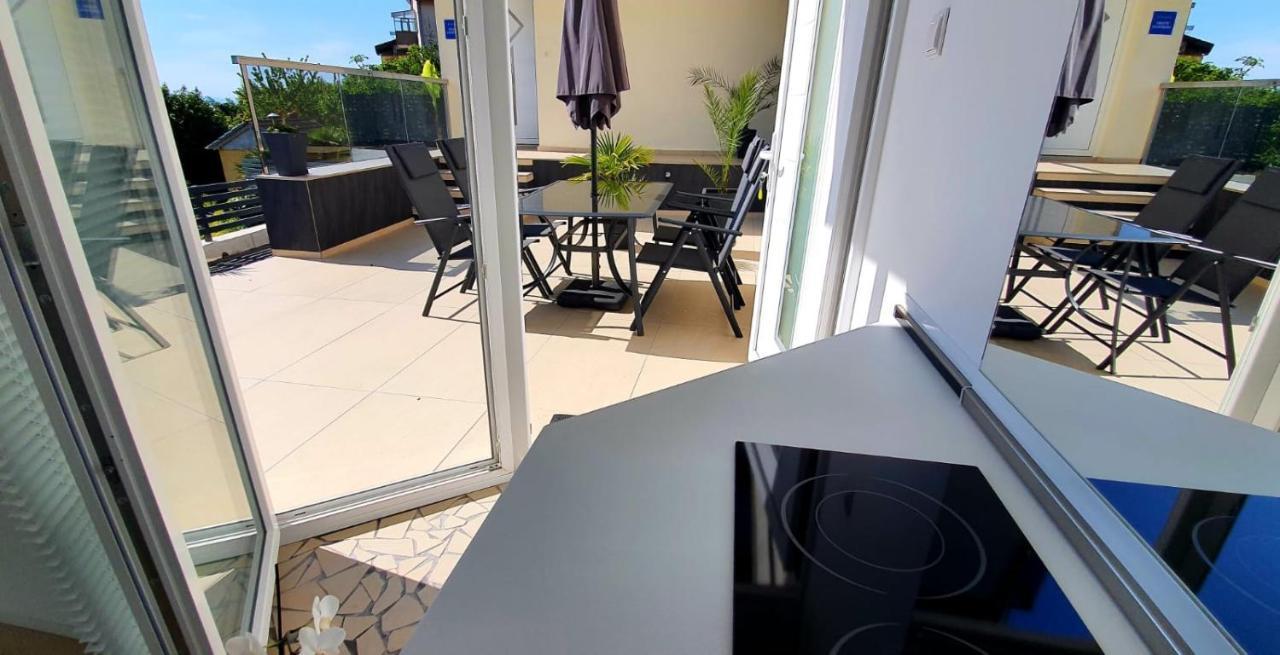 Penthouse Jacuzzi & Pool Apartmants Οπατία Εξωτερικό φωτογραφία