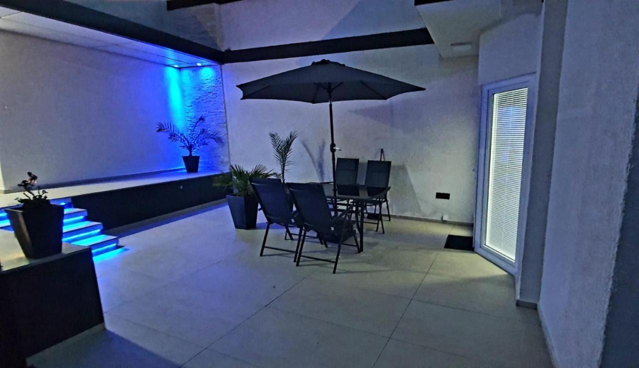 Penthouse Jacuzzi & Pool Apartmants Οπατία Εξωτερικό φωτογραφία