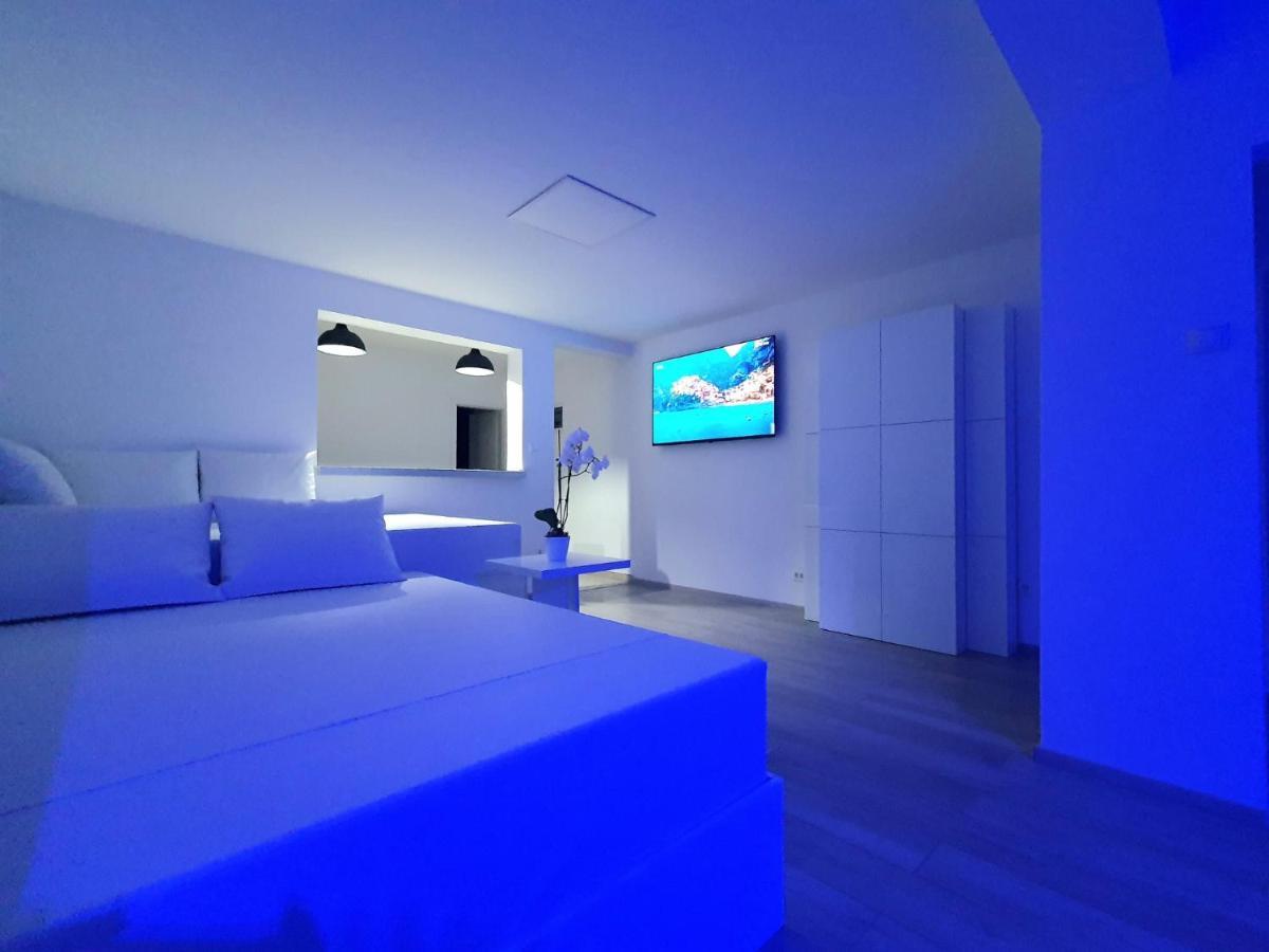 Penthouse Jacuzzi & Pool Apartmants Οπατία Εξωτερικό φωτογραφία