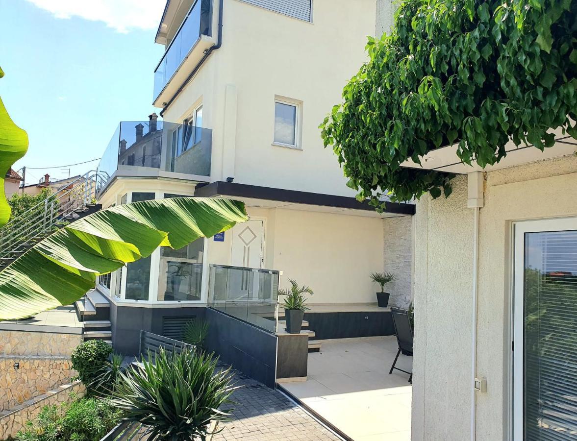Penthouse Jacuzzi & Pool Apartmants Οπατία Εξωτερικό φωτογραφία