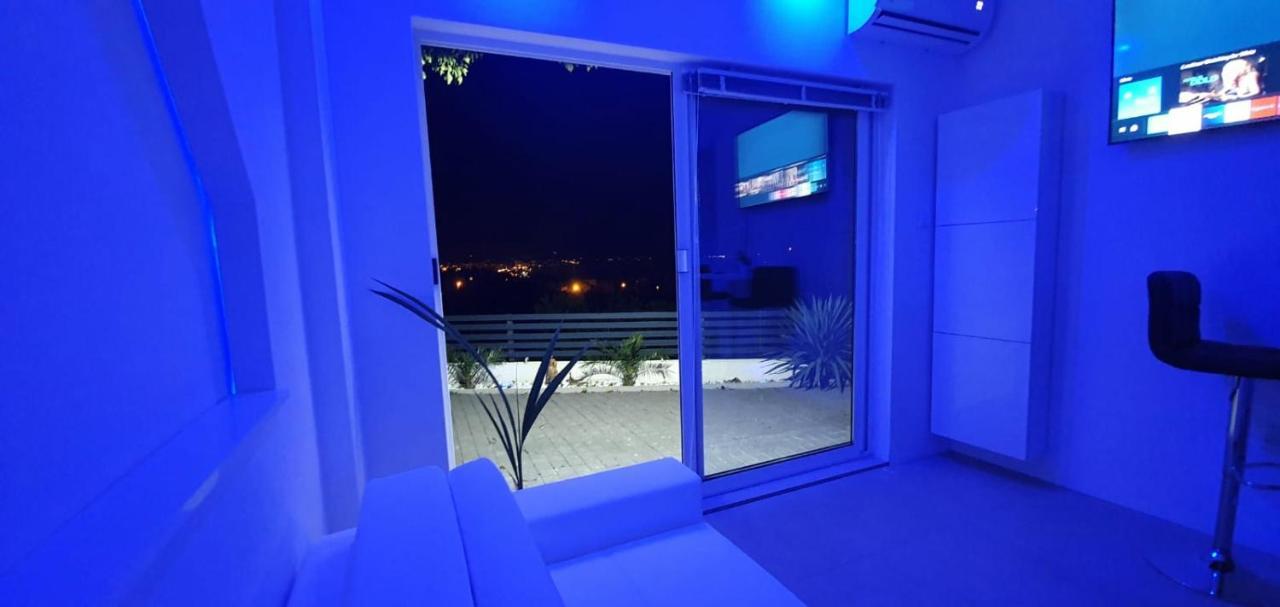 Penthouse Jacuzzi & Pool Apartmants Οπατία Εξωτερικό φωτογραφία