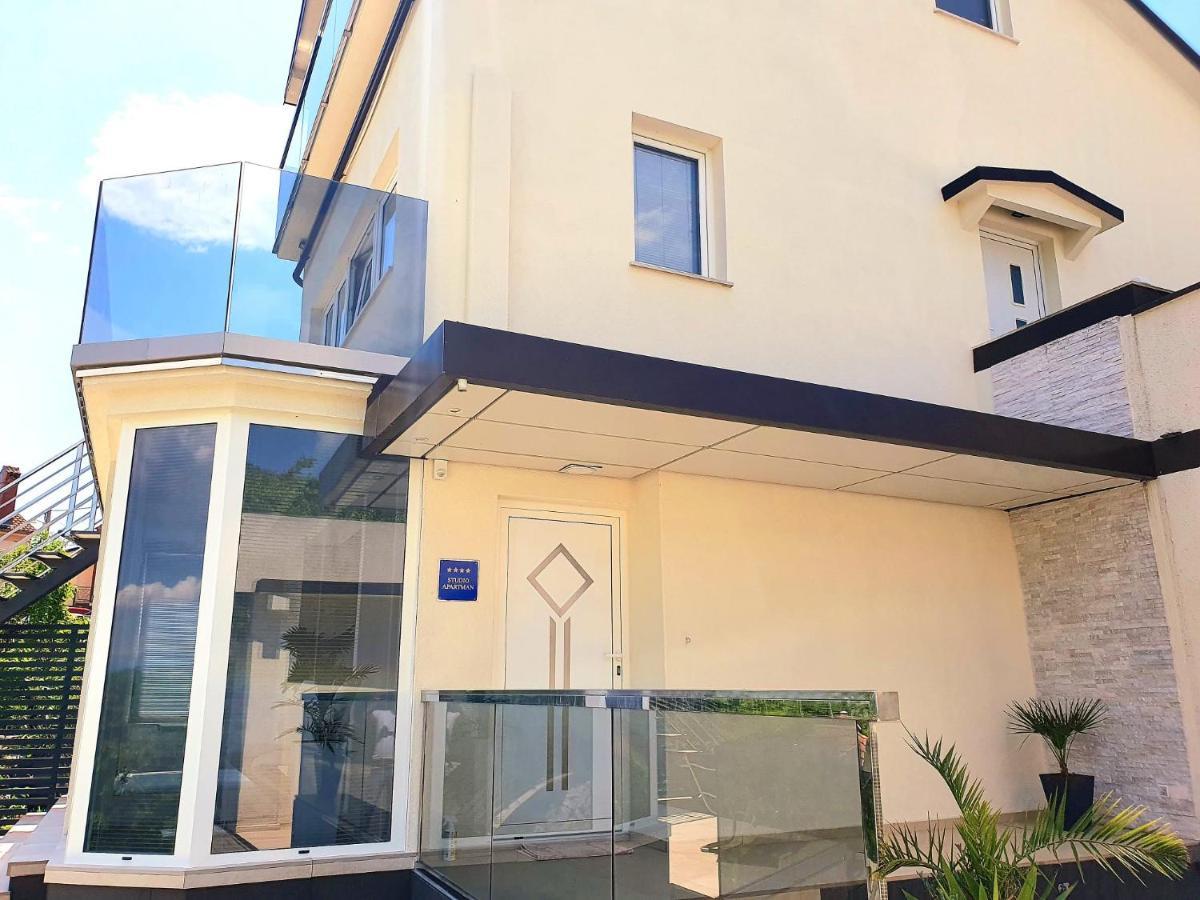 Penthouse Jacuzzi & Pool Apartmants Οπατία Εξωτερικό φωτογραφία