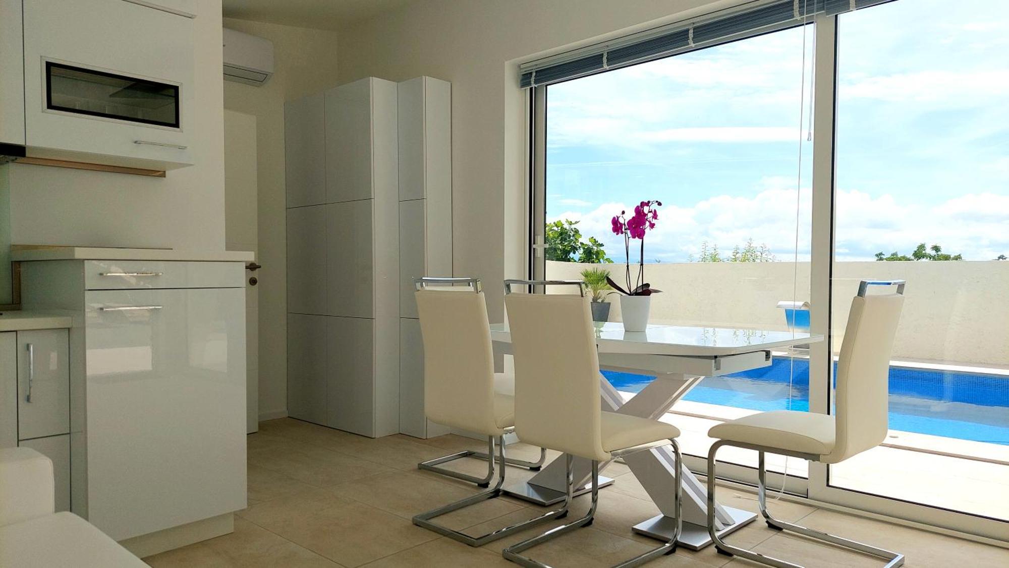 Penthouse Jacuzzi & Pool Apartmants Οπατία Εξωτερικό φωτογραφία