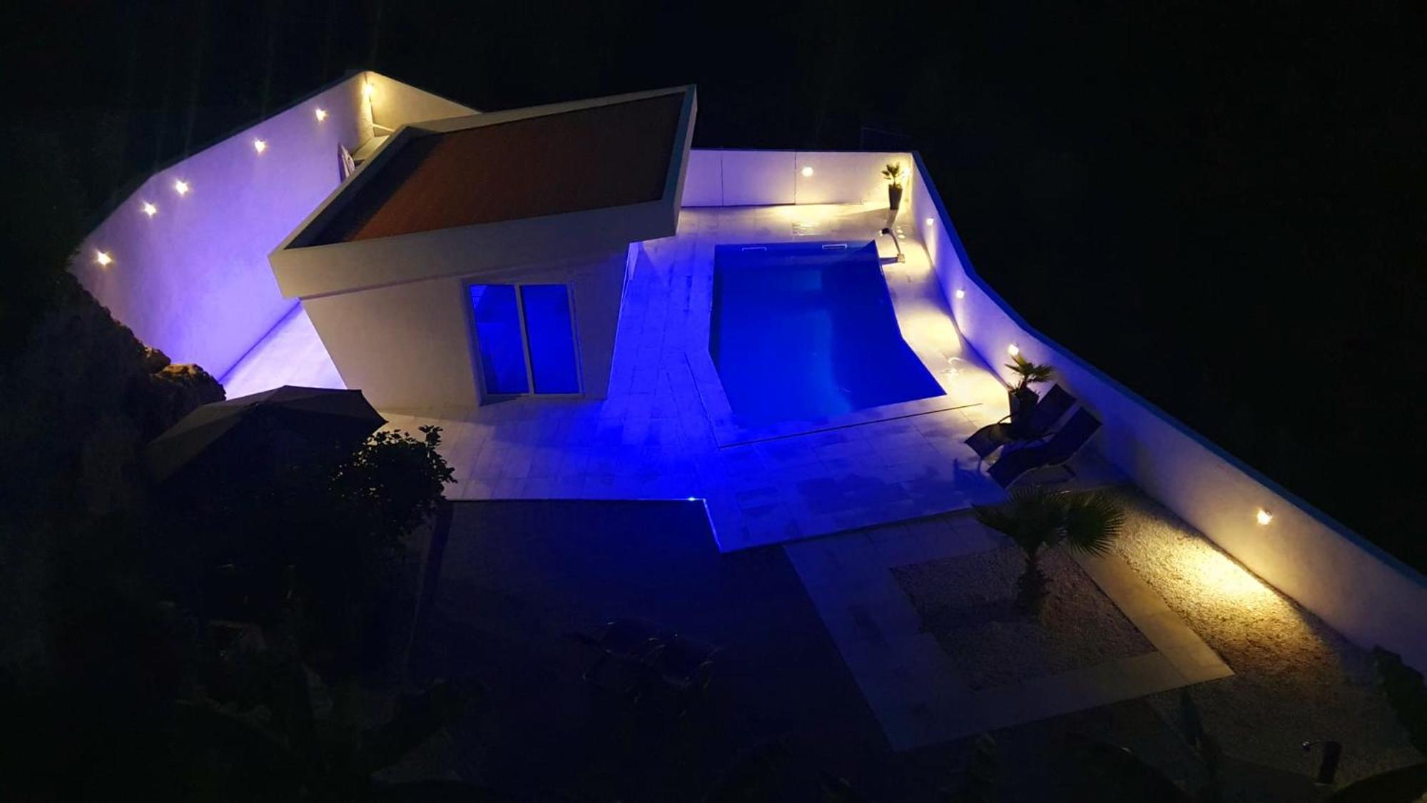 Penthouse Jacuzzi & Pool Apartmants Οπατία Εξωτερικό φωτογραφία