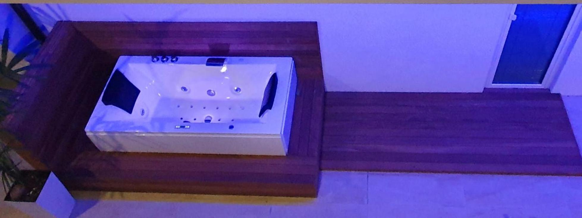 Penthouse Jacuzzi & Pool Apartmants Οπατία Εξωτερικό φωτογραφία