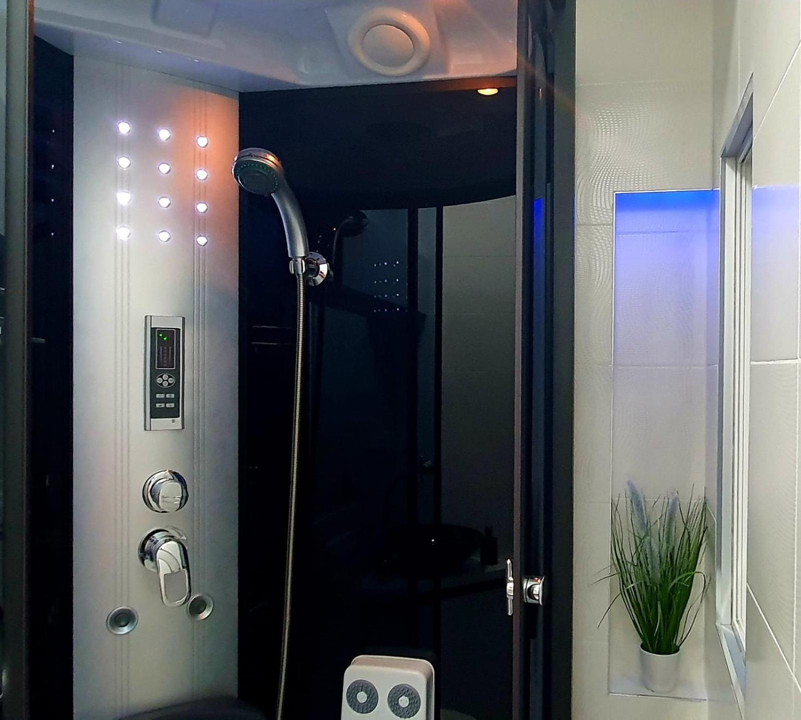 Penthouse Jacuzzi & Pool Apartmants Οπατία Εξωτερικό φωτογραφία
