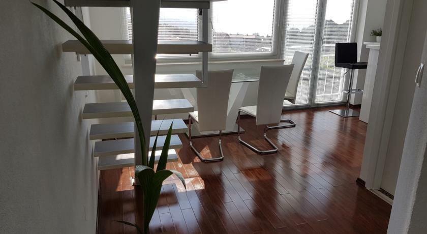 Penthouse Jacuzzi & Pool Apartmants Οπατία Εξωτερικό φωτογραφία
