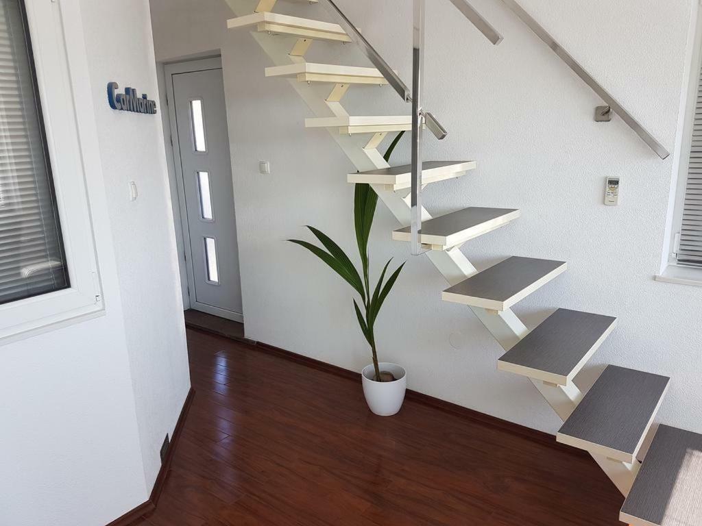 Penthouse Jacuzzi & Pool Apartmants Οπατία Εξωτερικό φωτογραφία