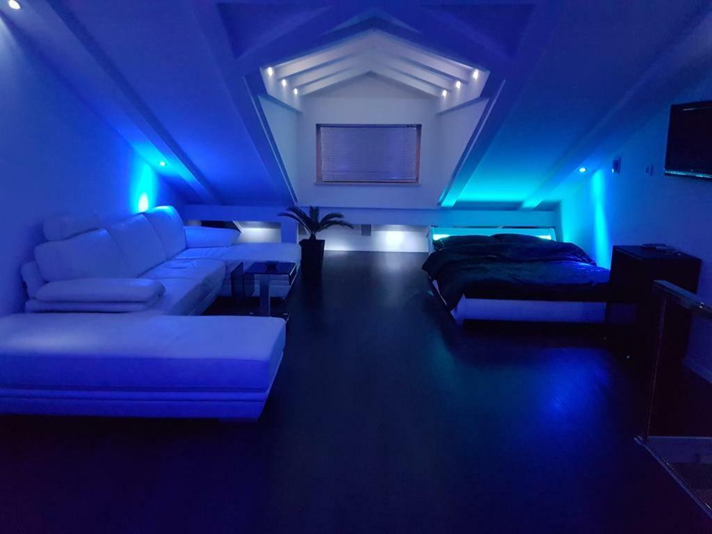 Penthouse Jacuzzi & Pool Apartmants Οπατία Εξωτερικό φωτογραφία